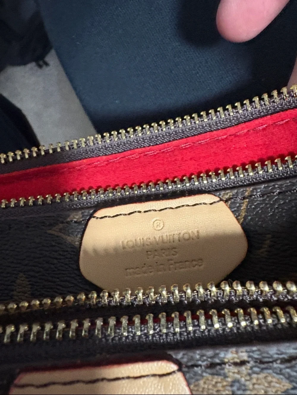 Louis Vuitton Monogram double pouch crossbody - Picture 7 of 11